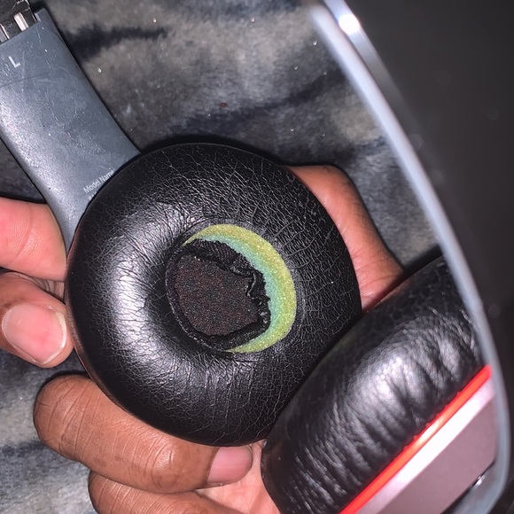 Beats by Dre solo headphones - Picture 4 of 8